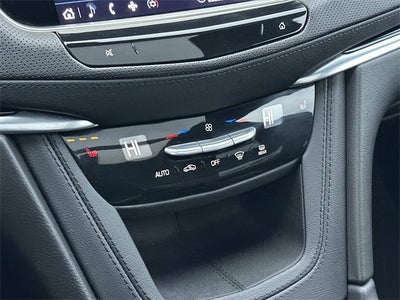 2025 Cadillac XT6 Luxury