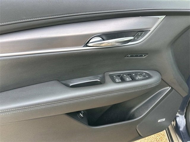 2024 Cadillac XT6 Luxury