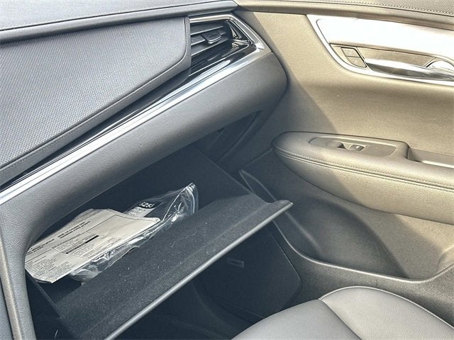 2024 Cadillac XT6 Luxury