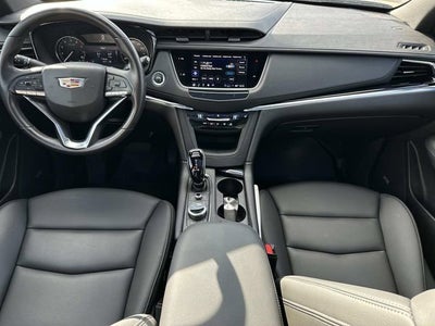 2024 Cadillac XT6 Luxury