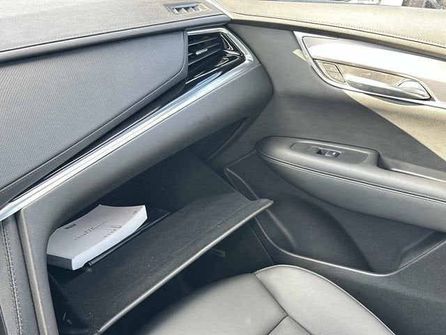 2024 Cadillac XT6 Luxury