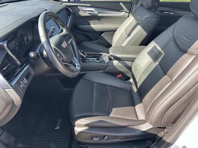 2024 Cadillac XT6 Luxury