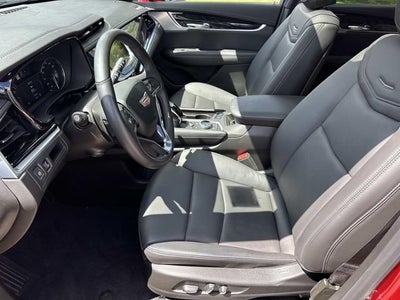 2024 Cadillac XT6 Premium Luxury