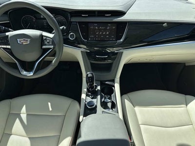 2024 Cadillac XT6 Premium Luxury
