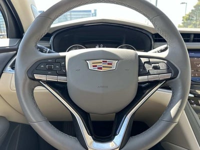 2024 Cadillac XT6 Premium Luxury