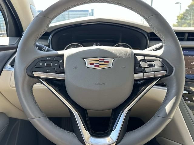 2024 Cadillac XT6 Premium Luxury
