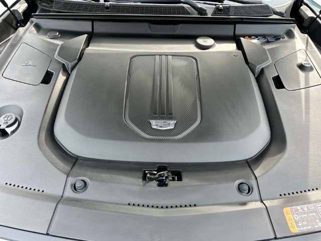 2024 Cadillac LYRIQ Luxury 1