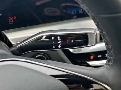 2024 Cadillac LYRIQ Luxury 1