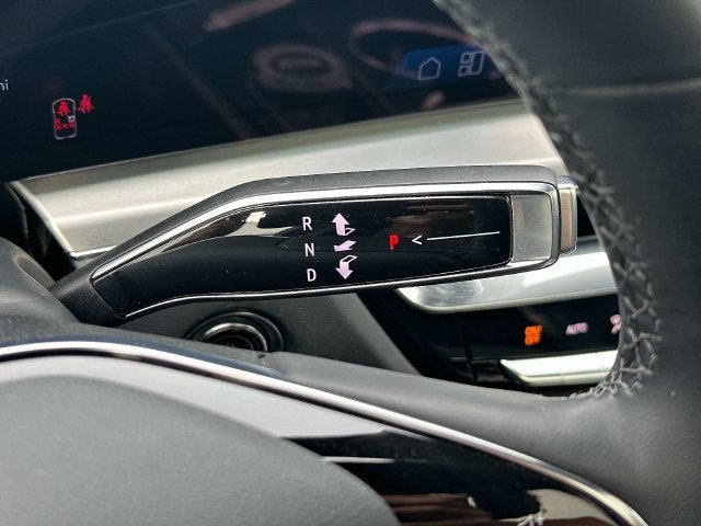 2024 Cadillac LYRIQ Luxury 1