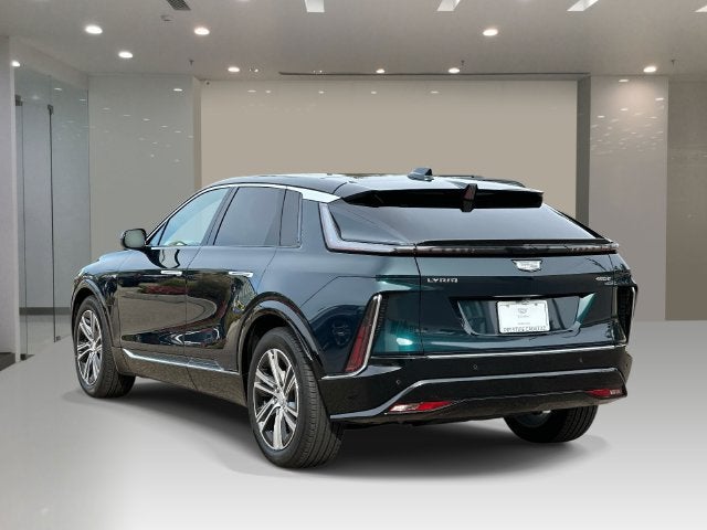 2024 Cadillac LYRIQ Luxury 1