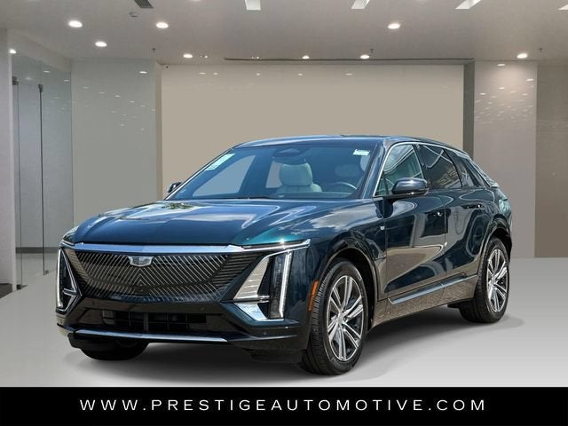 2024 Cadillac LYRIQ Luxury 1