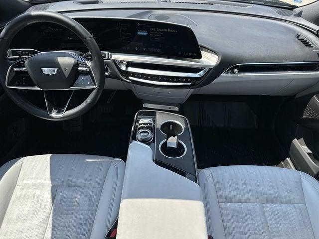 2024 Cadillac LYRIQ Luxury 1