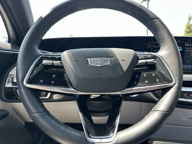 2024 Cadillac LYRIQ Luxury 1