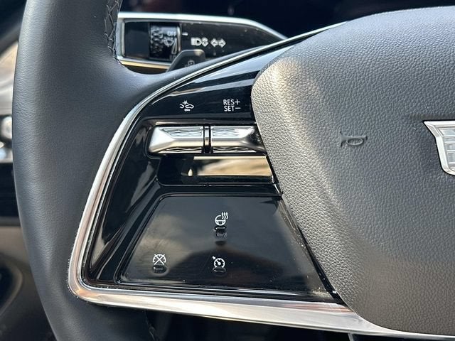 2024 Cadillac LYRIQ Luxury 1