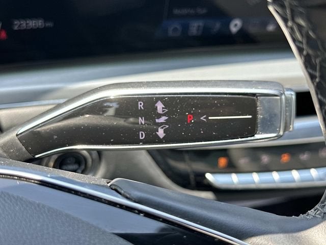 2024 Cadillac LYRIQ Luxury 1