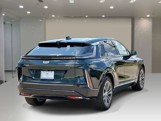2024 Cadillac LYRIQ Luxury 1