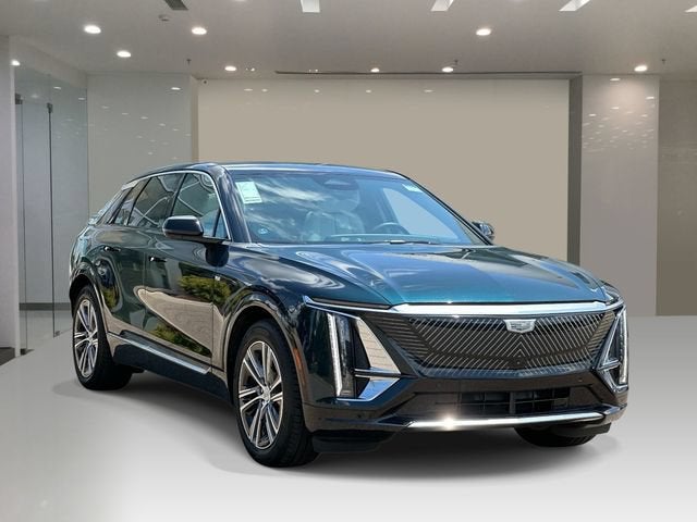 2024 Cadillac LYRIQ Luxury 1