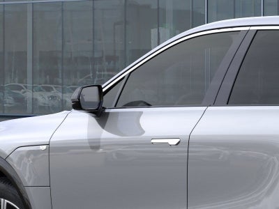 2025 Cadillac LYRIQ Luxury 2