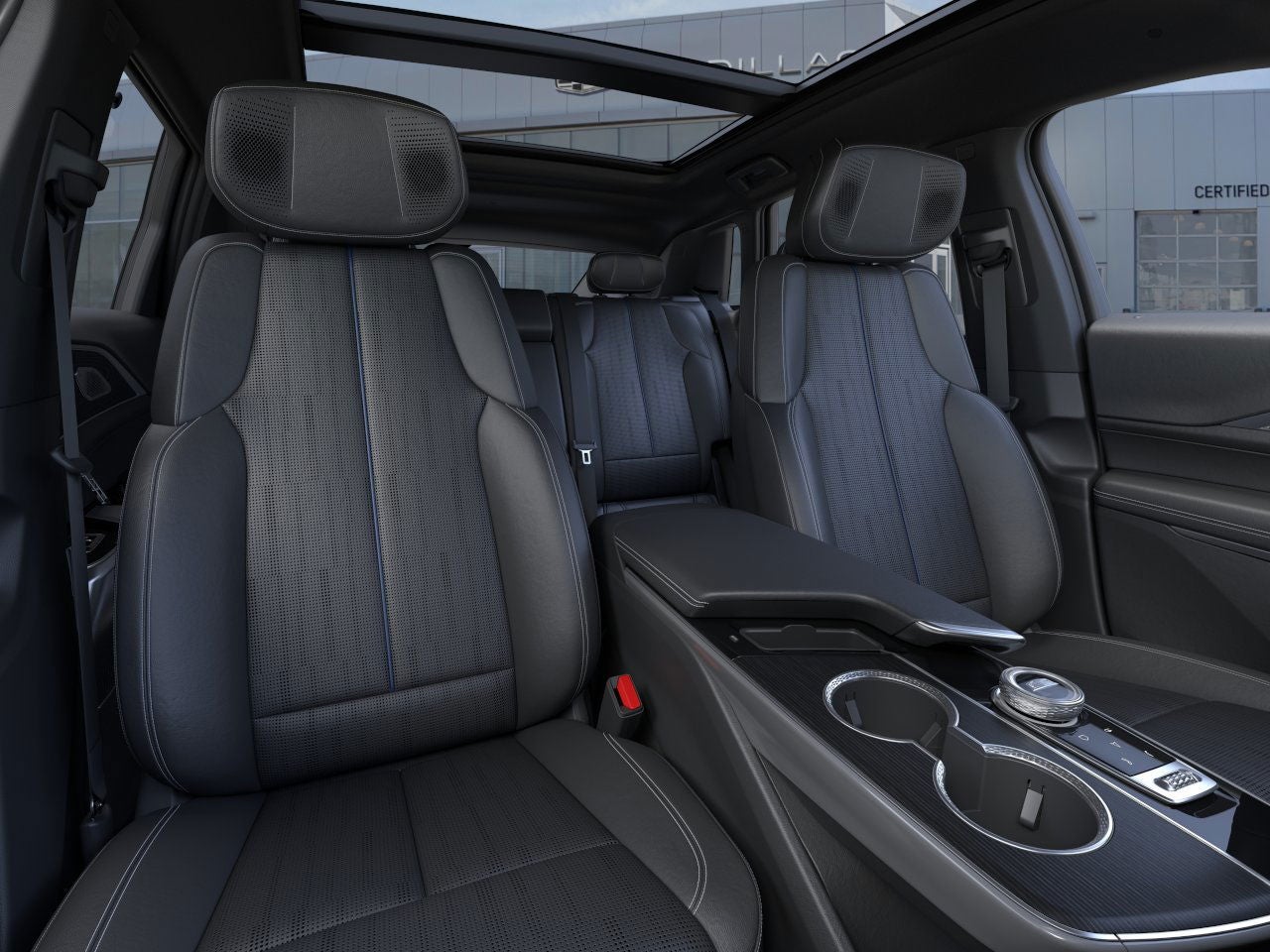 2025 Cadillac LYRIQ Luxury 2