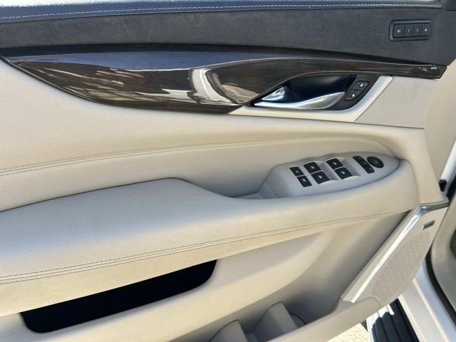 2020 Cadillac Escalade Luxury