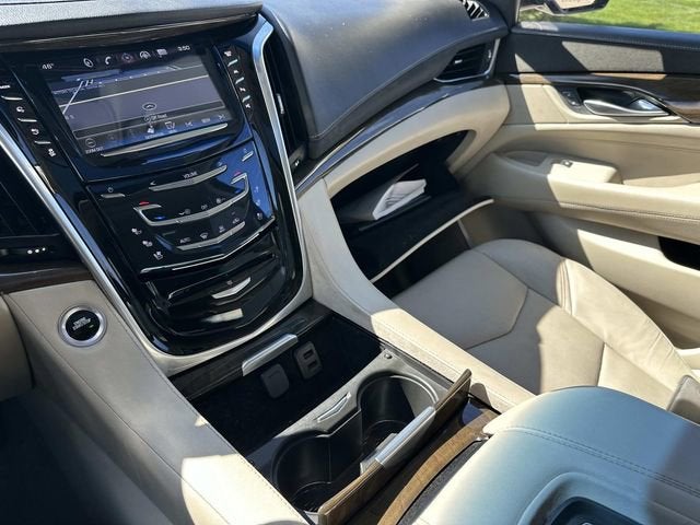 2020 Cadillac Escalade Luxury