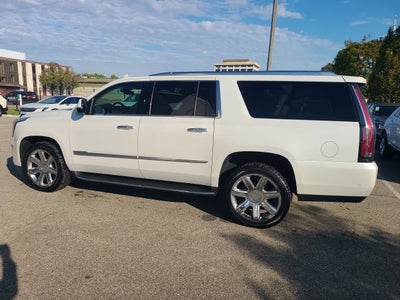 2017 Cadillac Escalade ESV Luxury