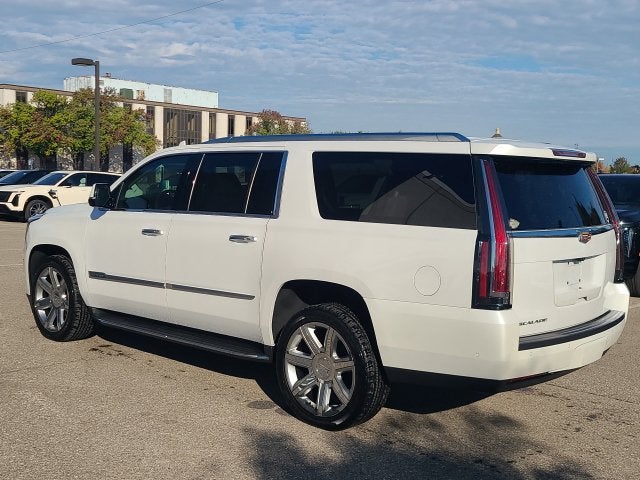 2017 Cadillac Escalade ESV Luxury