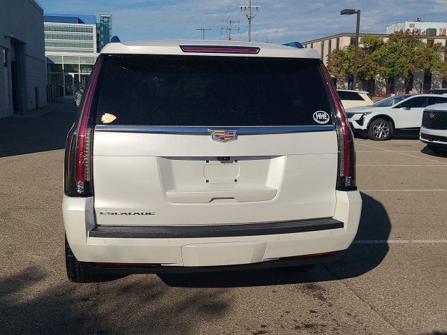 2017 Cadillac Escalade ESV Luxury