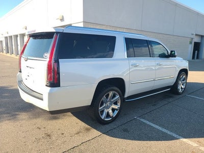 2017 Cadillac Escalade ESV Luxury