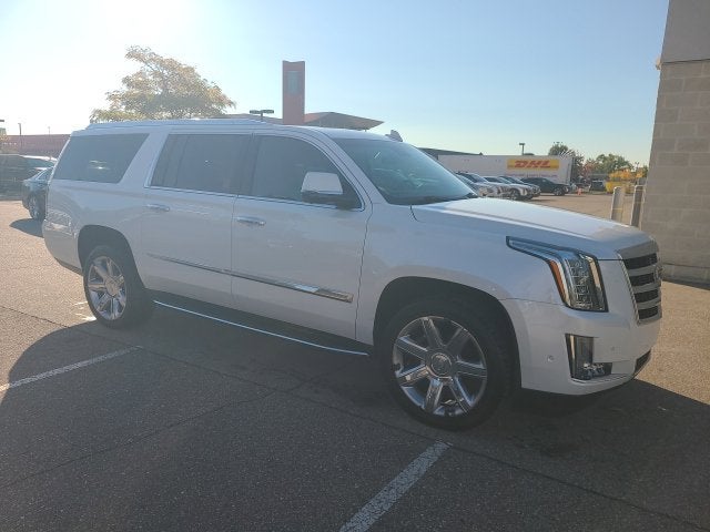 2017 Cadillac Escalade ESV Luxury