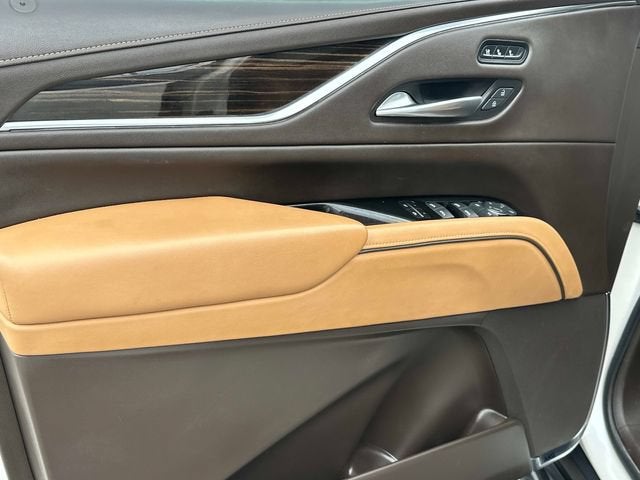 2022 Cadillac Escalade ESV Sport
