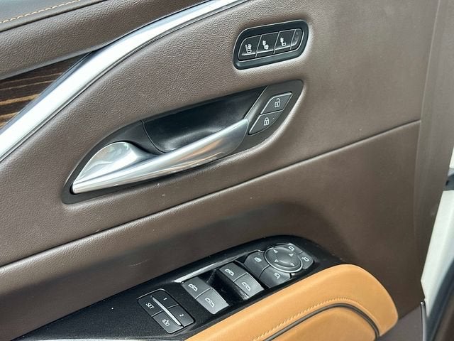 2022 Cadillac Escalade ESV Sport