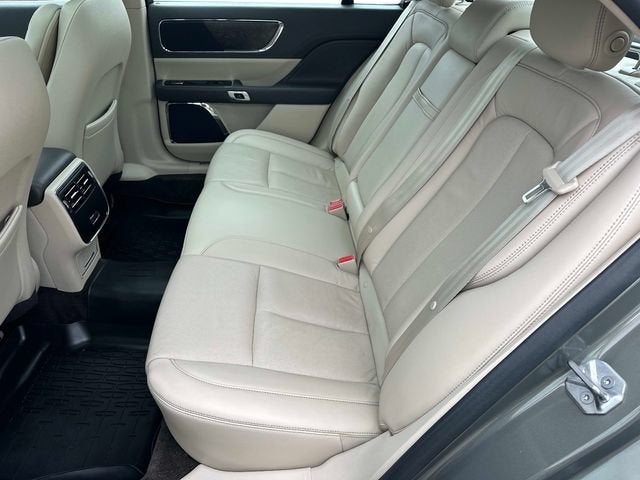 2017 Lincoln Continental Select