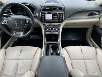 2017 Lincoln Continental Select