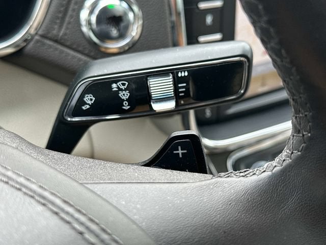 2017 Lincoln Continental Select