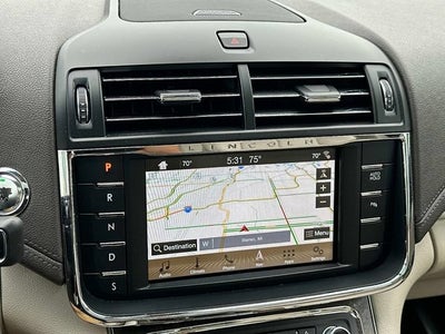 2017 Lincoln Continental Select