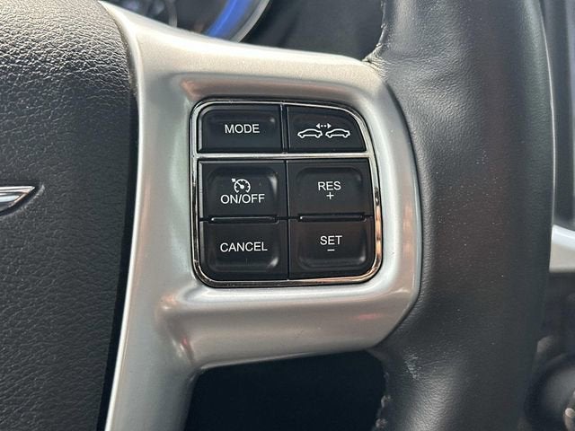 2011 Chrysler 300 300C