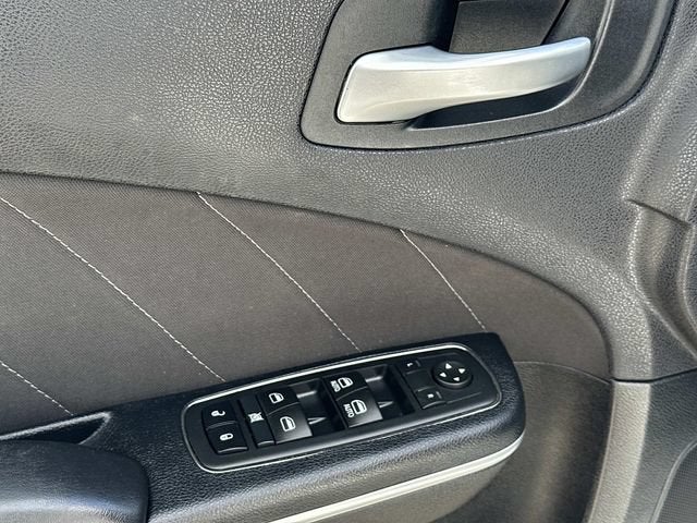 2015 Dodge Charger SXT