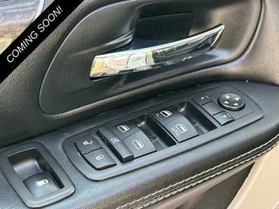2016 Chrysler Town & Country Touring-L Anniversary Edition