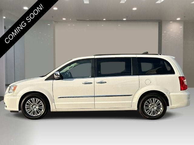 2016 Chrysler Town & Country Touring-L Anniversary Edition