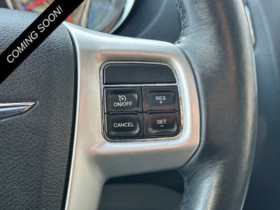2016 Chrysler Town & Country Touring-L Anniversary Edition