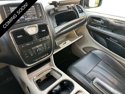 2016 Chrysler Town & Country Touring-L Anniversary Edition