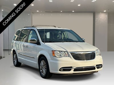 2016 Chrysler Town & Country Touring-L Anniversary Edition