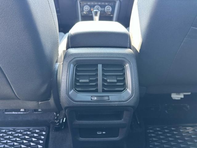 2023 Volkswagen Taos SEL