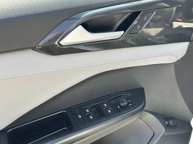 2023 Volkswagen Taos SEL