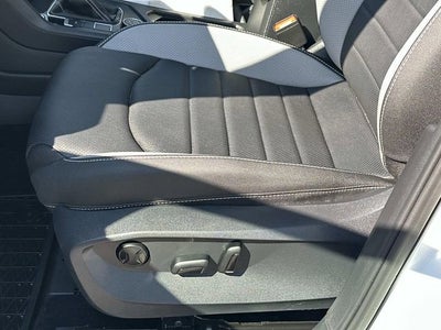 2023 Volkswagen Taos SEL