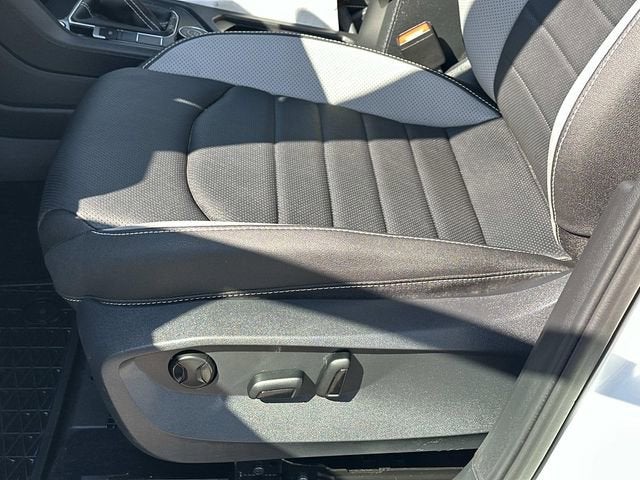 2023 Volkswagen Taos SEL