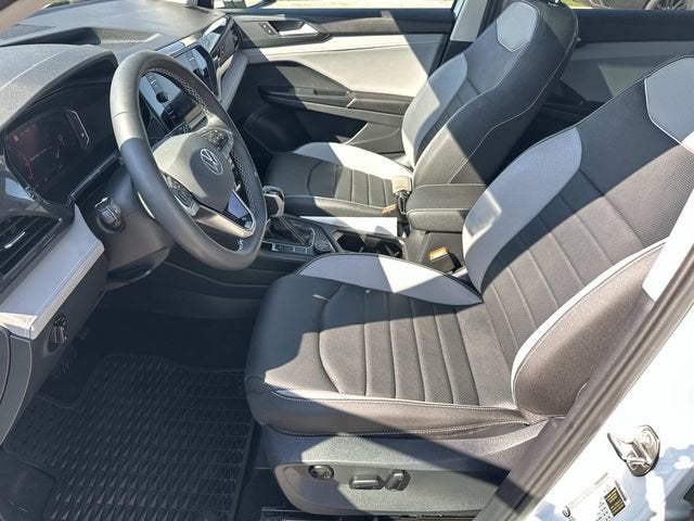 2023 Volkswagen Taos SEL