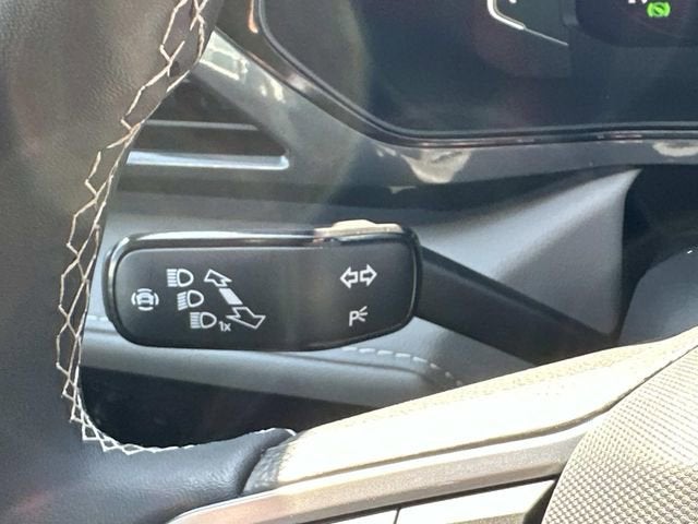 2023 Volkswagen Taos SEL