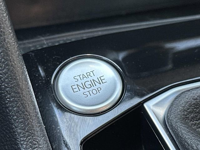 2023 Volkswagen Taos SEL